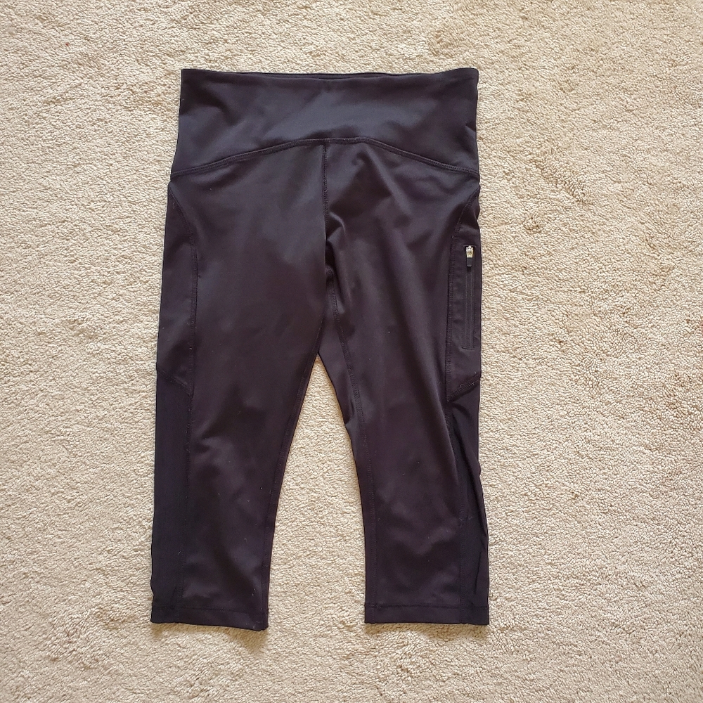 Forever 21 XS Cropped Legging